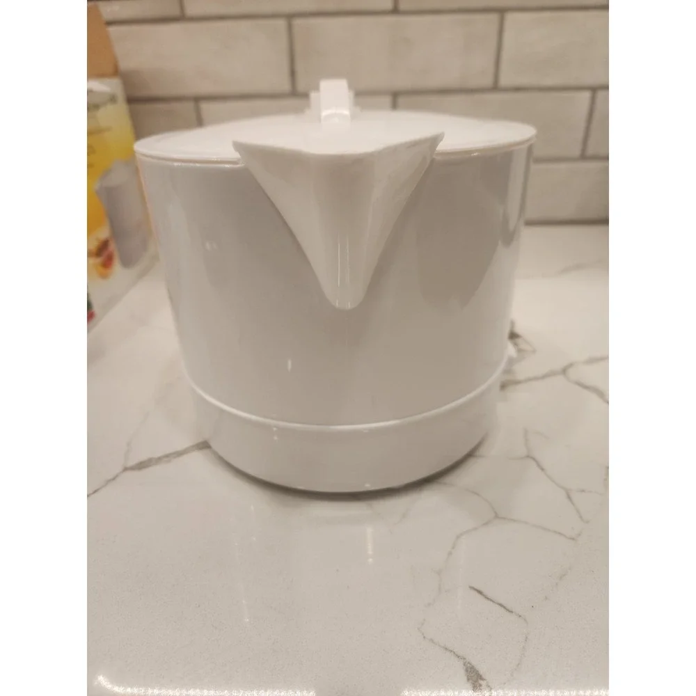 Sunbeam Hot Pot Express Adjustable Heat 32 Ounces Quick Heating White NOB